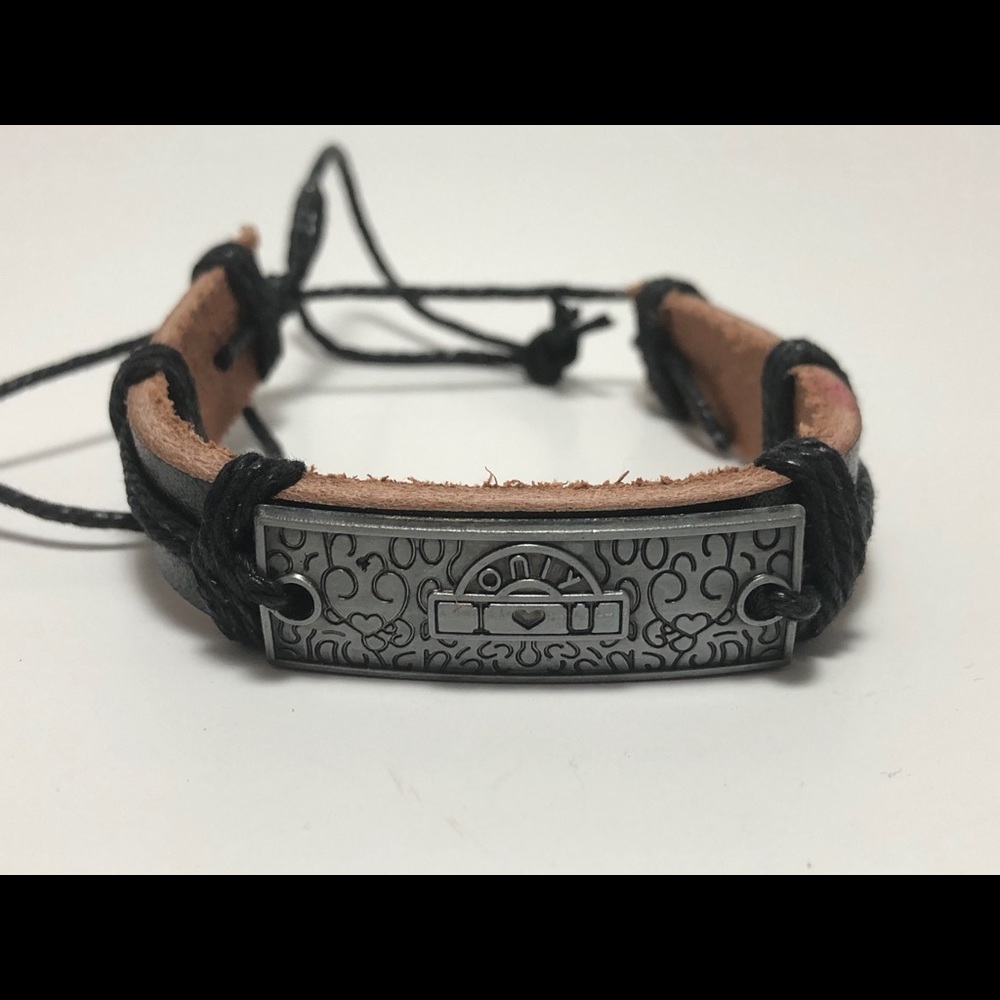 I ❤️ u only leather bracelet